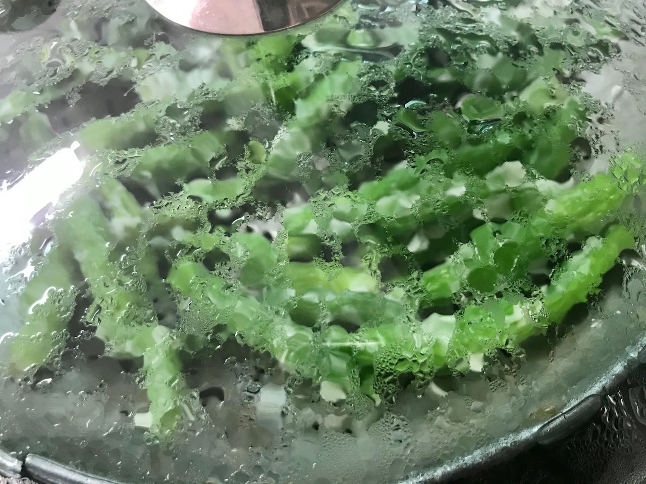 /lifelog/assets/2021-03-28-cooking-steamed-green-pepper-04.jpg